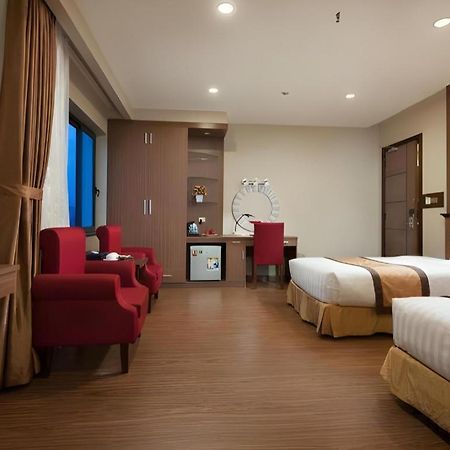 Royal Palace Hotel Tuyen Quang Екстер'єр фото