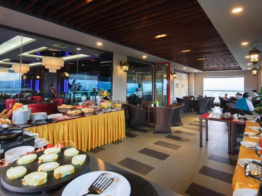 Royal Palace Hotel Tuyen Quang Екстер'єр фото