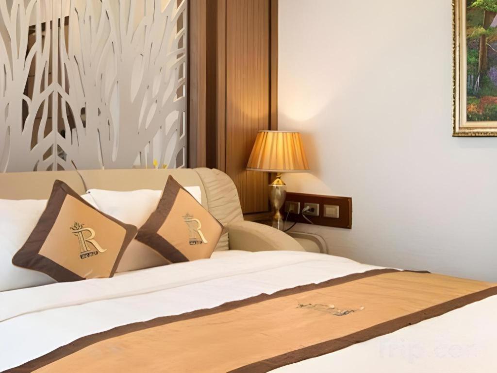 Royal Palace Hotel Tuyen Quang Екстер'єр фото