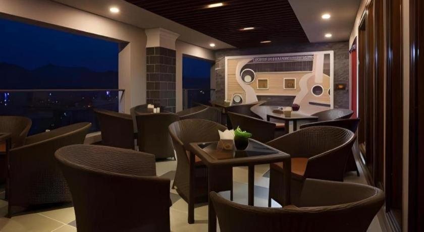 Royal Palace Hotel Tuyen Quang Екстер'єр фото