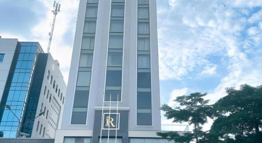 Royal Palace Hotel Tuyen Quang Екстер'єр фото