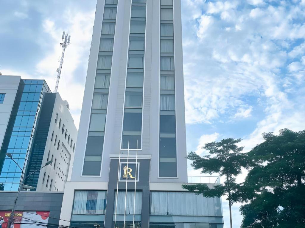 Royal Palace Hotel Tuyen Quang Екстер'єр фото