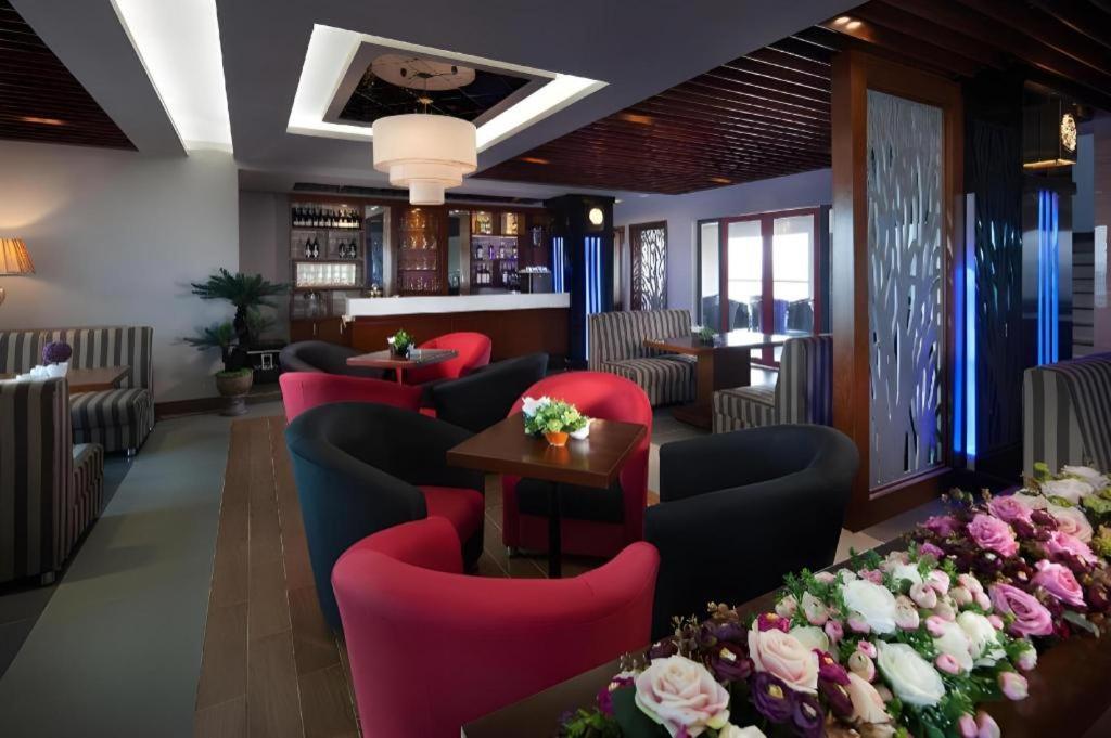 Royal Palace Hotel Tuyen Quang Екстер'єр фото
