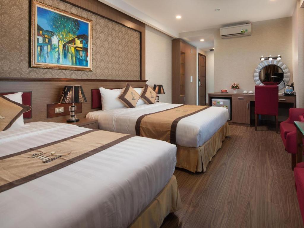 Royal Palace Hotel Tuyen Quang Екстер'єр фото