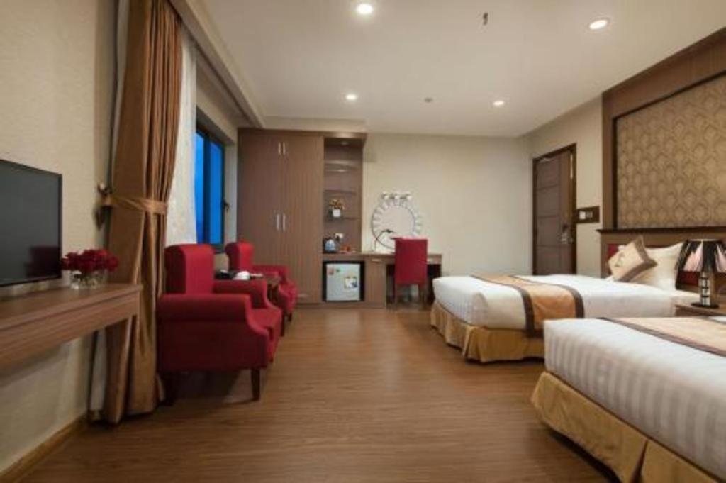 Royal Palace Hotel Tuyen Quang Екстер'єр фото