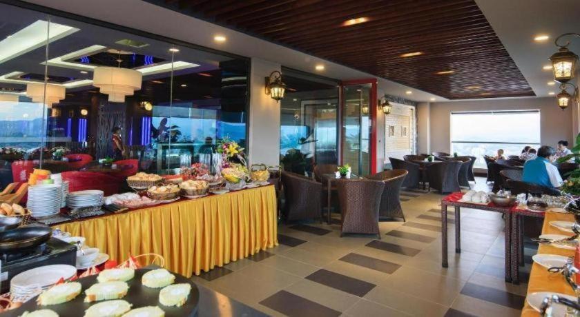 Royal Palace Hotel Tuyen Quang Екстер'єр фото
