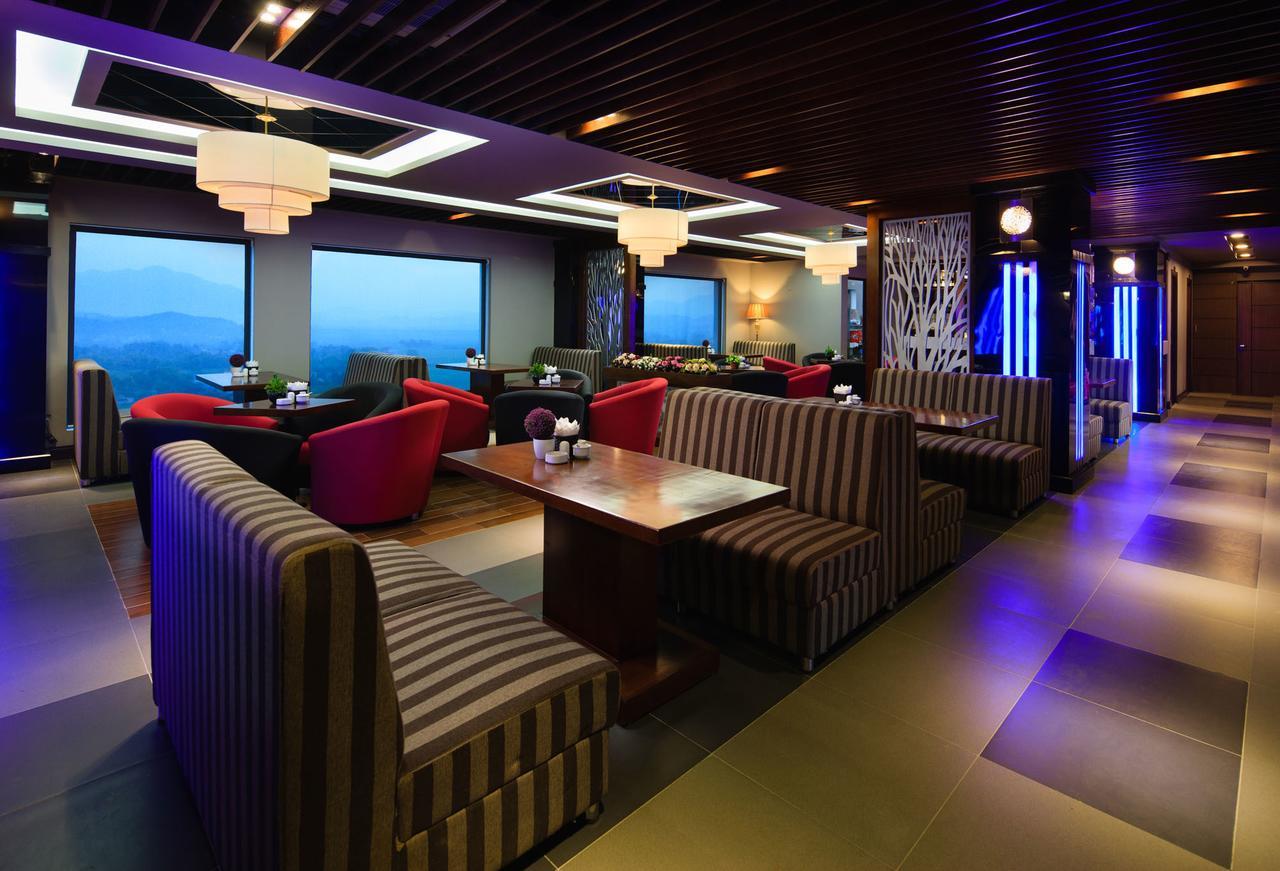 Royal Palace Hotel Tuyen Quang Екстер'єр фото